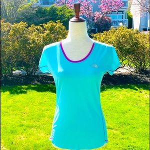 ☀️North Face Flight Series Flash Dry Open-back T Shirt, Size S, Aqua Blue/White